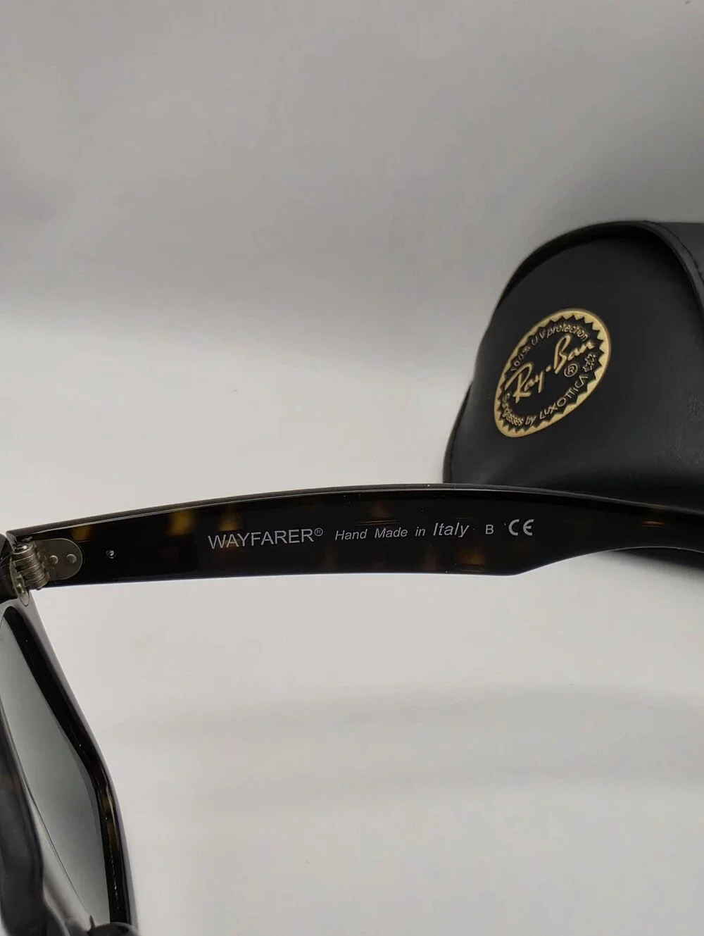 Ray-Ban 2140 50 22 Tortoiseshell Wayfarer Sunglasses with Case
